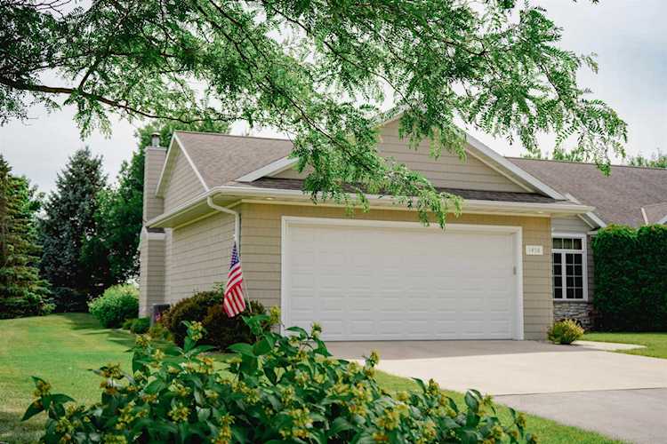 1458 Rushmore Circle De Pere, WI 54115-4038 condo for sale, MLS#50276884 - Dallaire Realty Photo 1