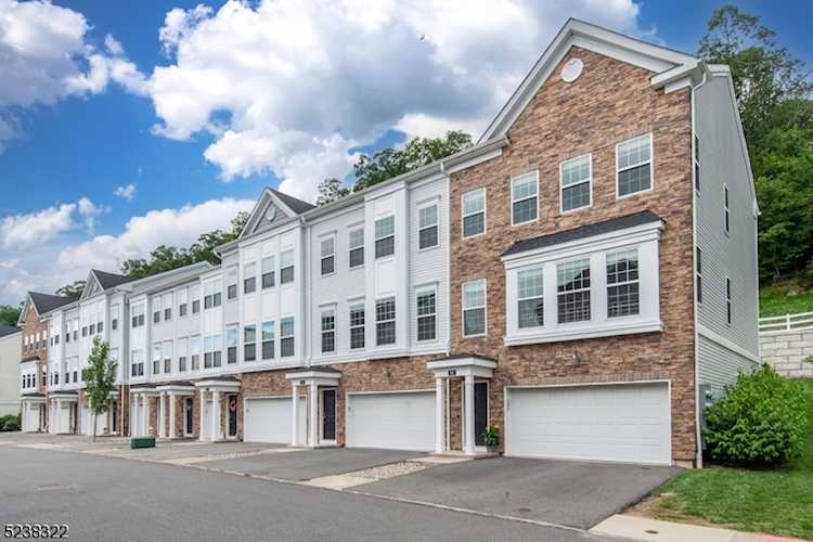 916 Parkview Ln Rockaway Twp., NJ 07866 | MLS 3859182 Photo 1
