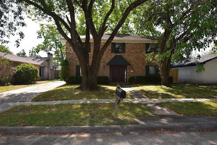 2423 Stillmeadow Dr Missouri City, TX 77489