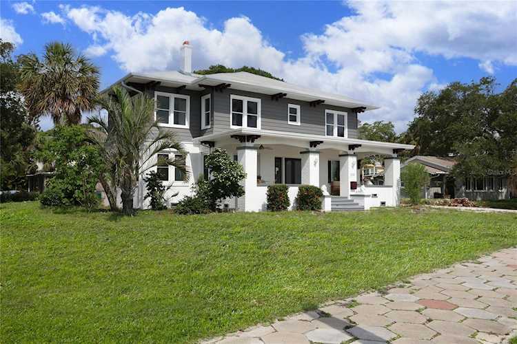 2041 Beach Dr SE St. Petersburg, FL 33705