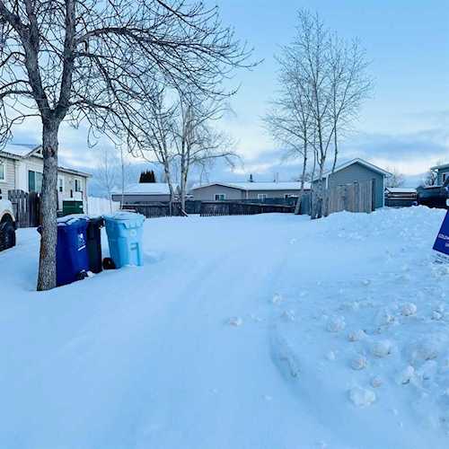 133 Grey Crescent Fort McMurray, AB T9H 2