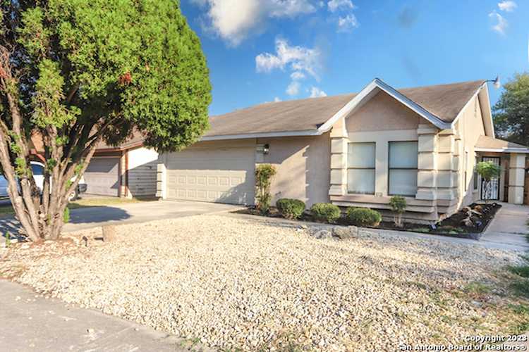 5707 Cedar Springs Dr San Antonio, TX 78244