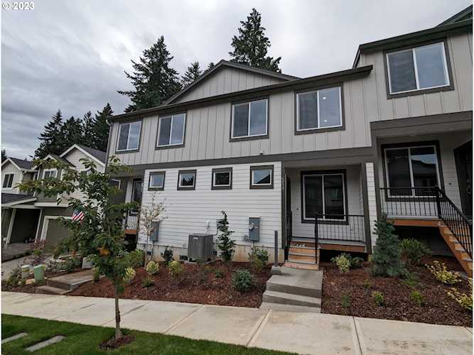 6908 NE 16th AVE Vancouver, WA 98665
