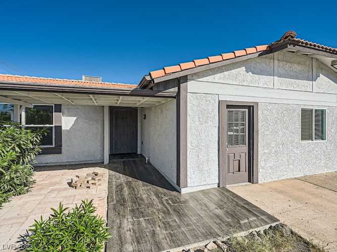 390 Tangerine Ct Henderson, NV 89015