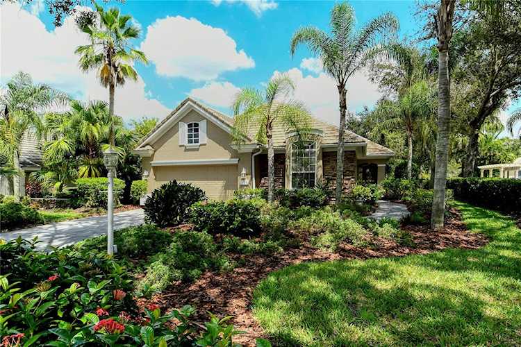 6715 Pebble Beach WAY Lakewood Ranch, FL 34202
