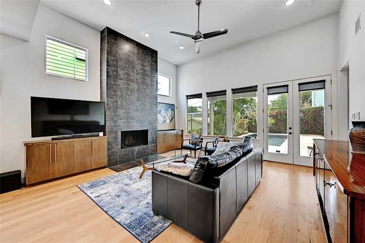 2117 Glendale PL Austin, TX 78704
