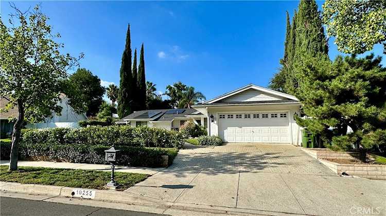 19255 Nashville St Northridge, CA 91326 | MLS SR23176406 Photo 1
