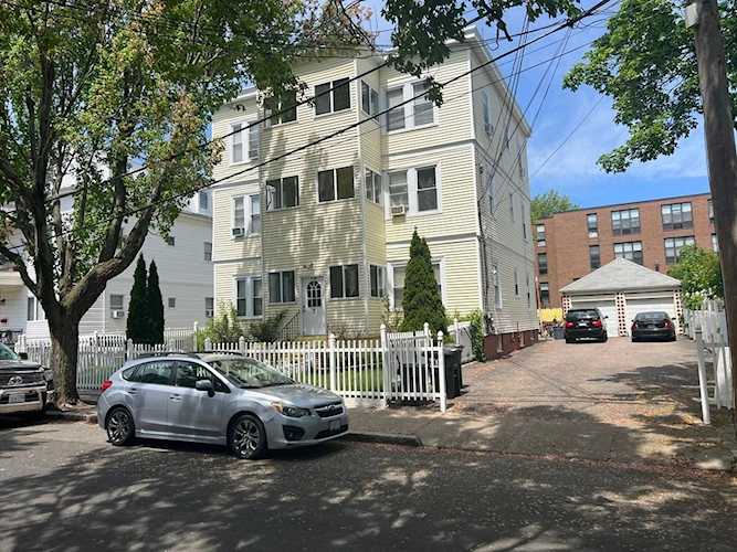 7 Pearl St Somerville, MA 02145
