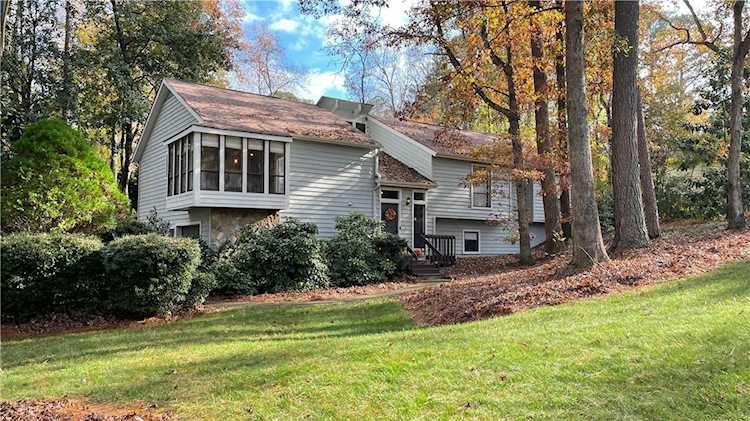 4680 Amberwood Marietta, GA 30062 | MLS 10208279 Photo 1