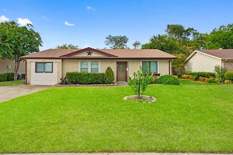 1657 Rusdell Drive Irving, TX 75060