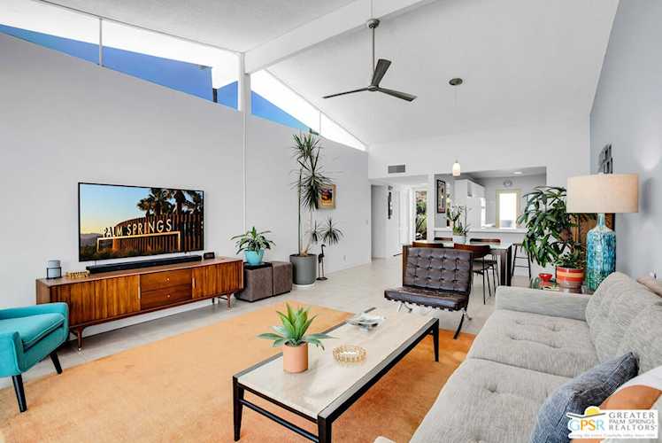 2448 S Sierra Madre Palm Springs, CA 92264