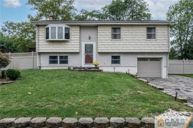 27 Dogwood Drive Jackson, NJ 08527