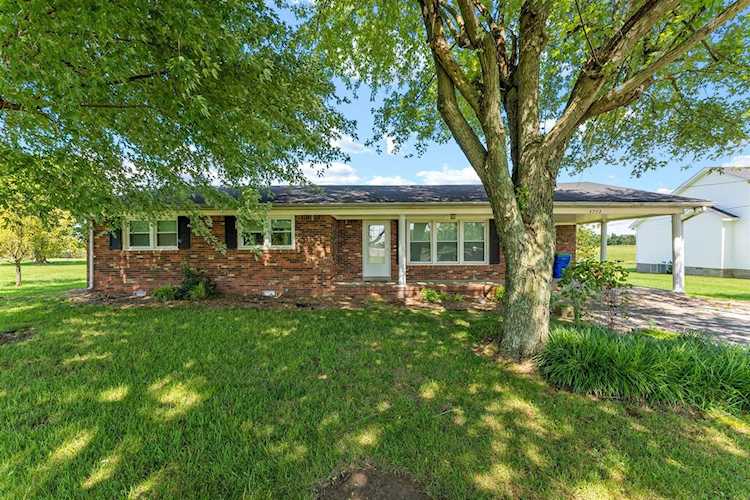 4702 Lewisburg Road Russellville, KY 42276 | MLS RA20223682 Photo 1