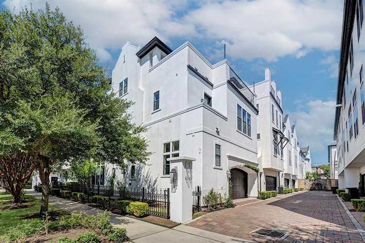 401 W 17th St Houston, TX 77008