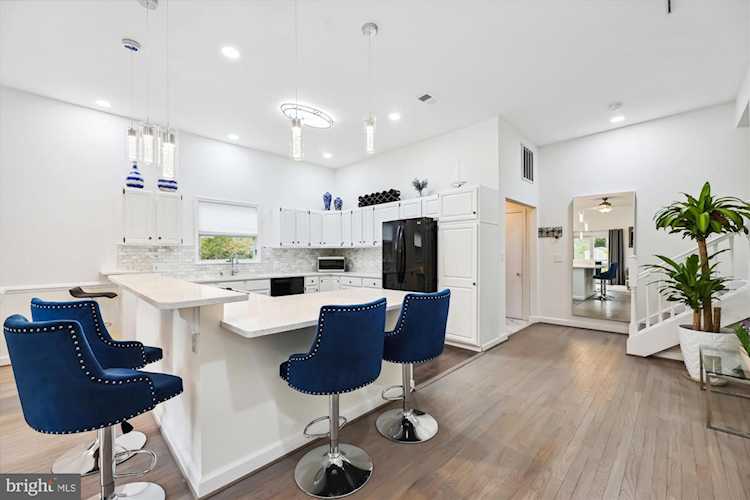 5117 Mount Vernon Memorial Hwy Alexandria, VA 22309