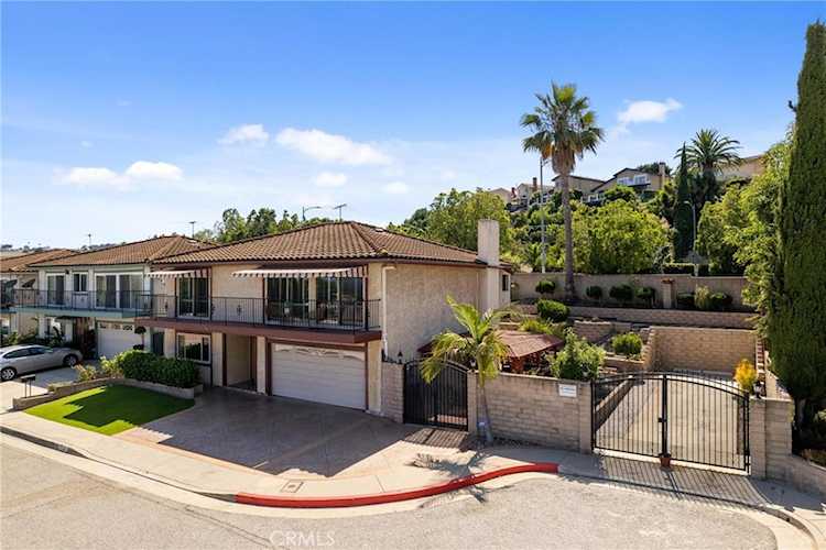 1518 W 5th St San Pedro, CA 90732
