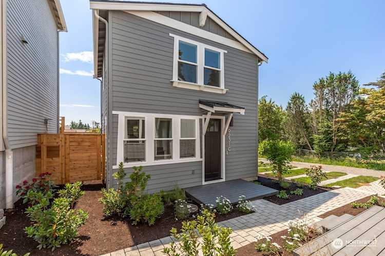 9231 C 3rd Ave NW Seattle, WA 98117 | MLS® 2167421 Photo 1