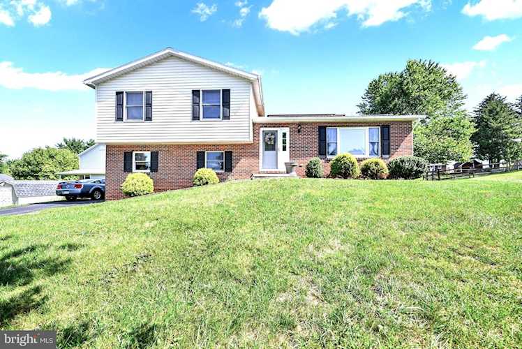 6 Orin Ct in Hanover,PA Photo 1