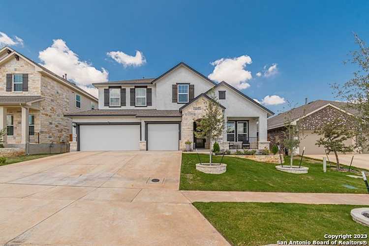 2236 Sur Ave New Braunfels, TX 78132
