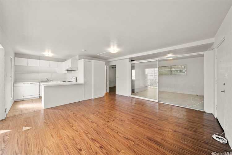 3061 Pualei Circle #202 Honolulu, HI 96815