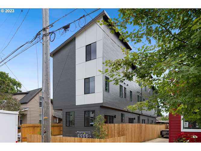 5928 N Michigan AVE Portland, OR 97217