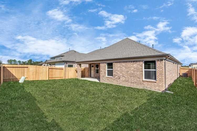 11815 Velvet Maple Lane Houston, TX 77066