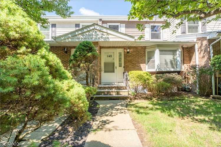 140 Bunker Hill Rd Wayne Twp., NJ 07470 | MLS 3856291 Photo 1