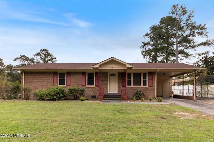 222 Rollingwood Dr Dudley, NC 28333