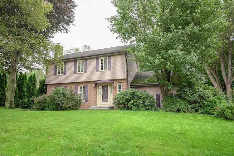 30 Bayberry Ln Manchester, NH 03104 | MLS 4966129 Photo 1