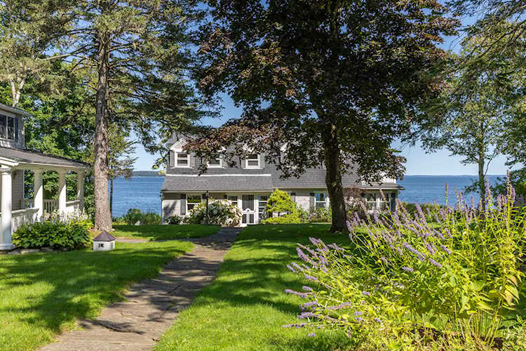 88 Bayview Terrace Owls Head, ME 04854