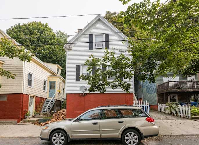 39 Hammond St Portland, ME 04101 | MLS 1573469 Photo 1
