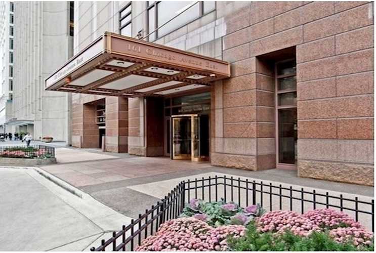 161 E Chicago Ave #55F Chicago, IL 60611 | MLS 11898419 | Burling Square Group Photo 1