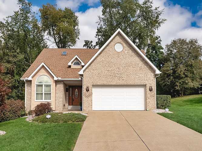 1916 Victoria Lane Irwin, PA 15642 MLS 1625742