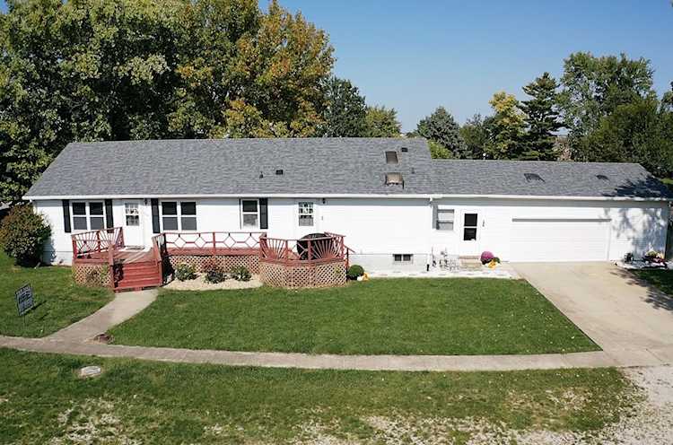 501 E Madison St Maroa, IL 61756 | MLS 11884678 | Burling Square Group Photo 1