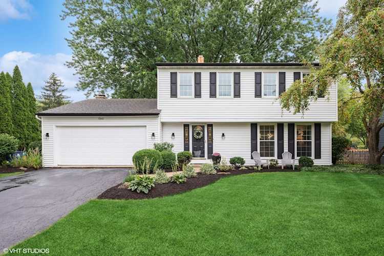 1340 Chestnut Ridge Dr Naperville, IL 60540 | MLS 11886879 | Burling Square Group Photo 1