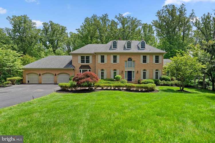 8801 Mary Mead Ct Potomac, MD 20854