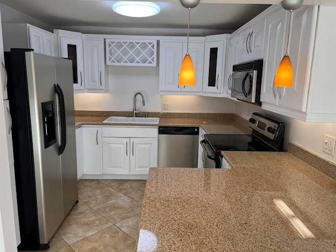 204 Wellington M West Palm Beach, FL 33417