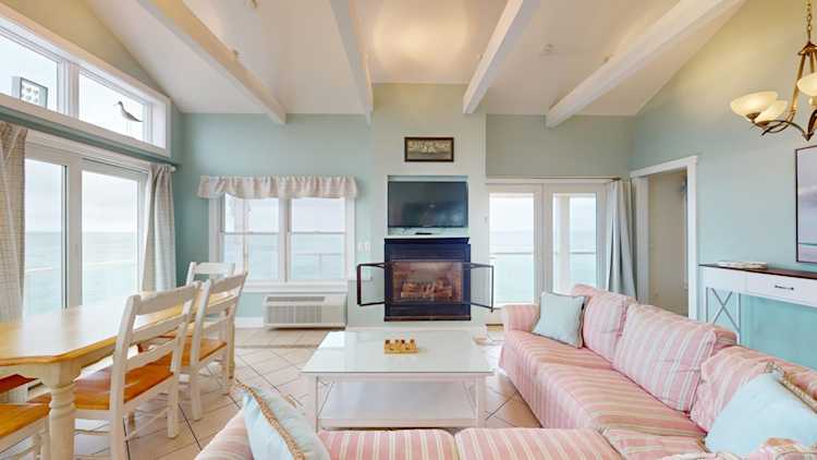 496 Shore Road North Truro, MA 02652