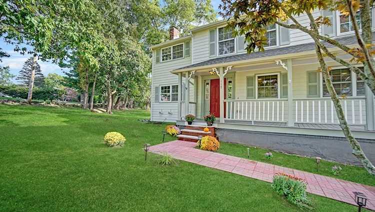 Tewksbury, 117 Kendall Rd, MA, home for sale, MLS#:73165718 Photo 1