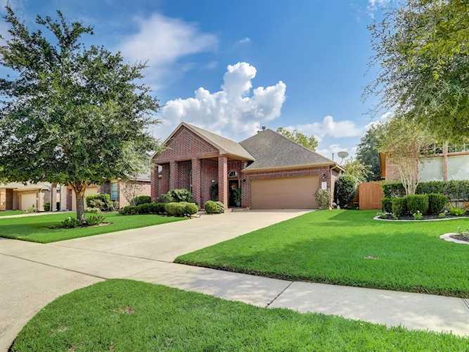 2410 Via Montesano League City, TX 77573
