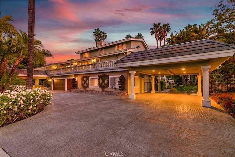 870 Encanto St Corona, CA 92881