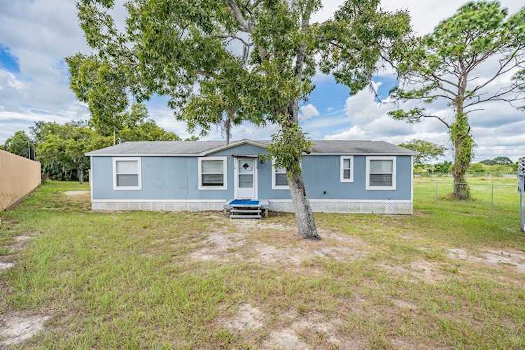 15423 Banjo Dr Hudson, FL 34667