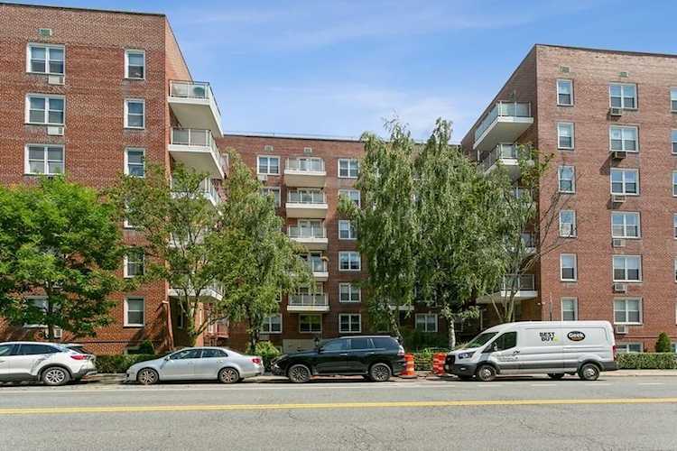 9411 Shore Rd #2F Brooklyn, NY 11209