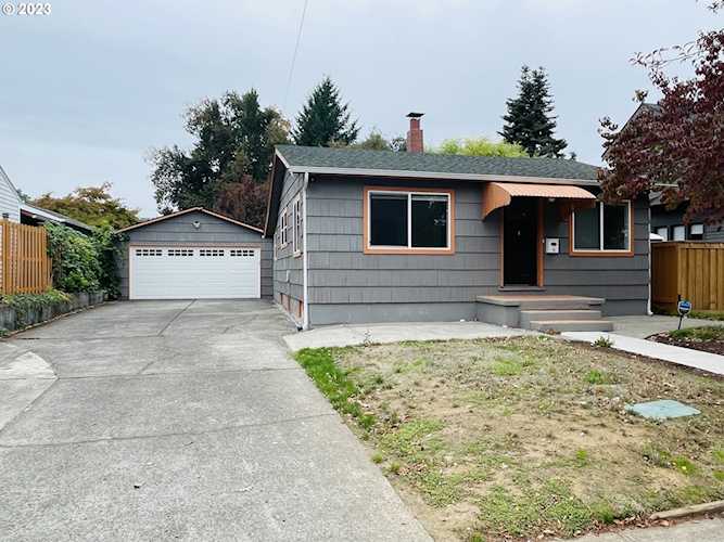 3319 SE 52nd AVE Portland, OR 97206