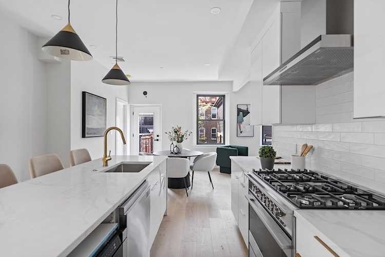 166 Salem #9 Boston, MA 02113