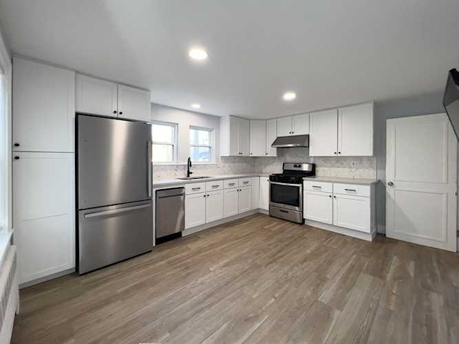19-21 Bridges Ave #21 Newton, MA 02460 | Town Property Group Photo 1