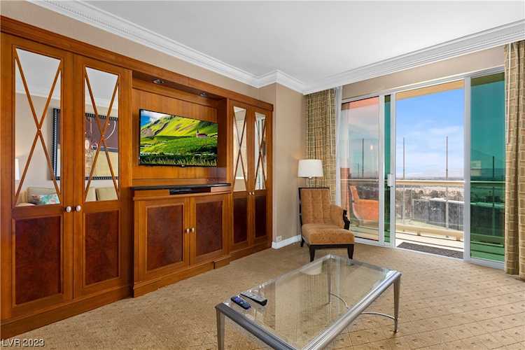 125 E Harmon Ave #1114 Las Vegas, NV 89109