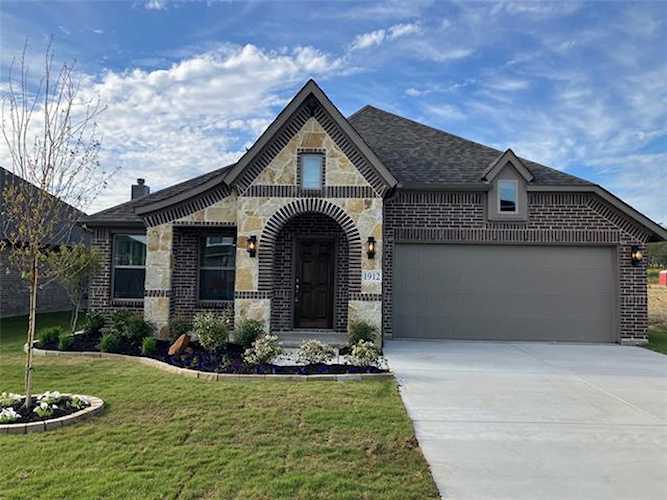 1912 Nightfall Drive Venus, TX 76084 MLS 20427406