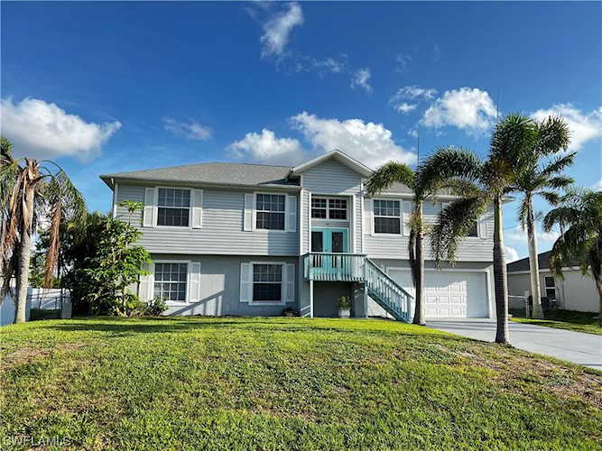 1718 NE 34th St Cape Coral, FL 33909