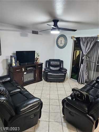 1405 Vegas Valley Dr #107 Las Vegas, NV 89169